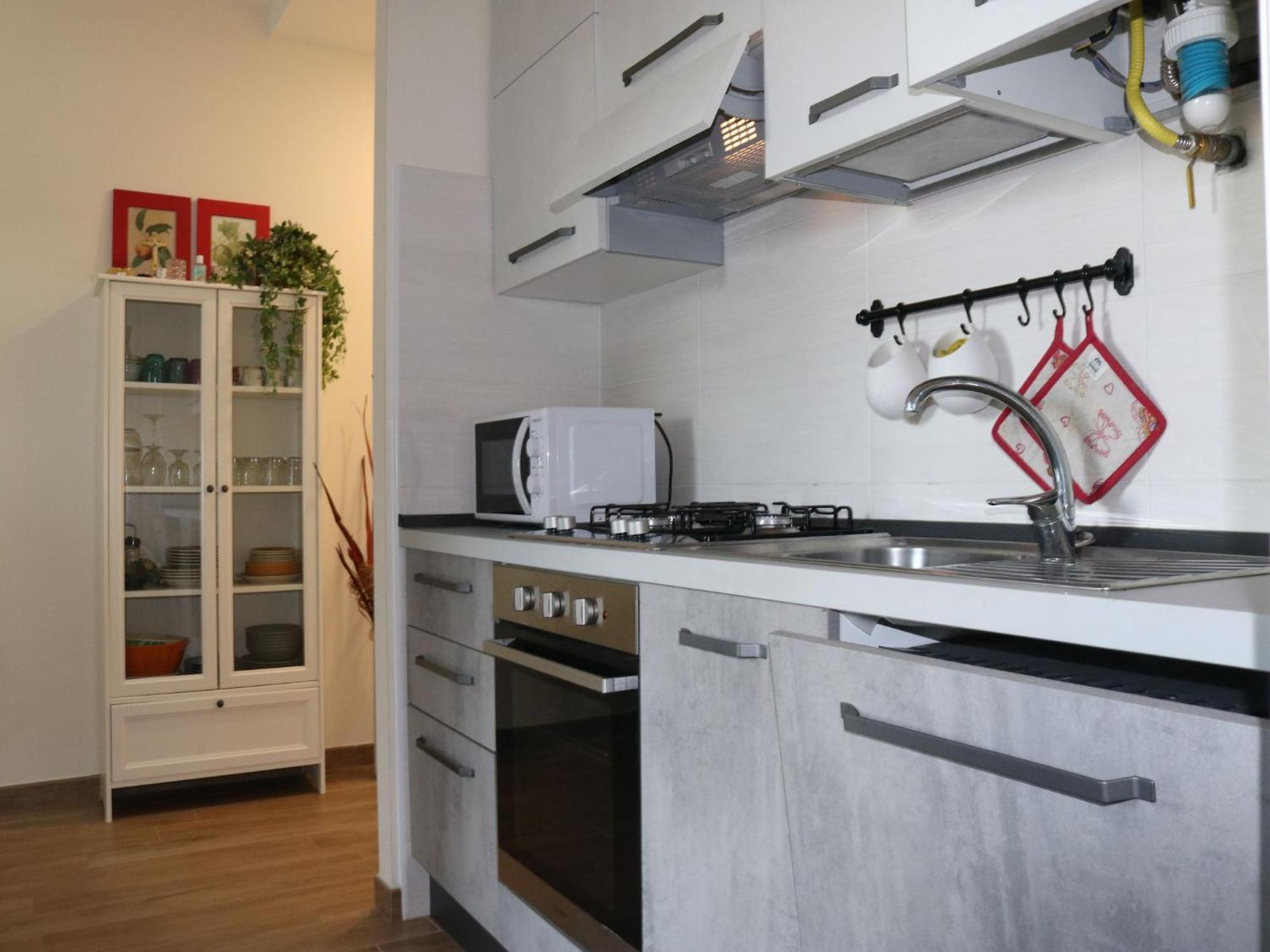 Enticing Holiday Home In Lazise With Swimming Pool ภายนอก รูปภาพ