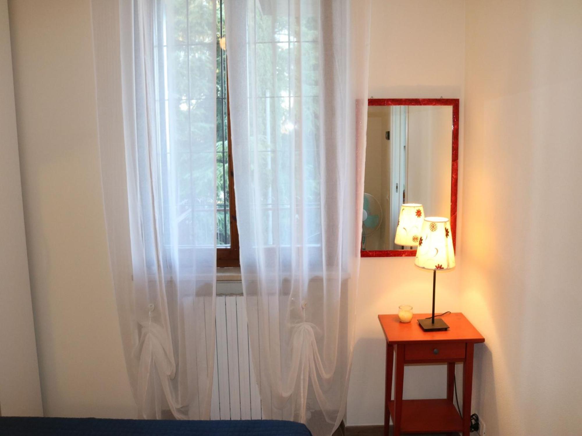 Enticing Holiday Home In Lazise With Swimming Pool ภายนอก รูปภาพ
